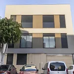 Апартаменты Getaway In Arinaga For 4 Guests